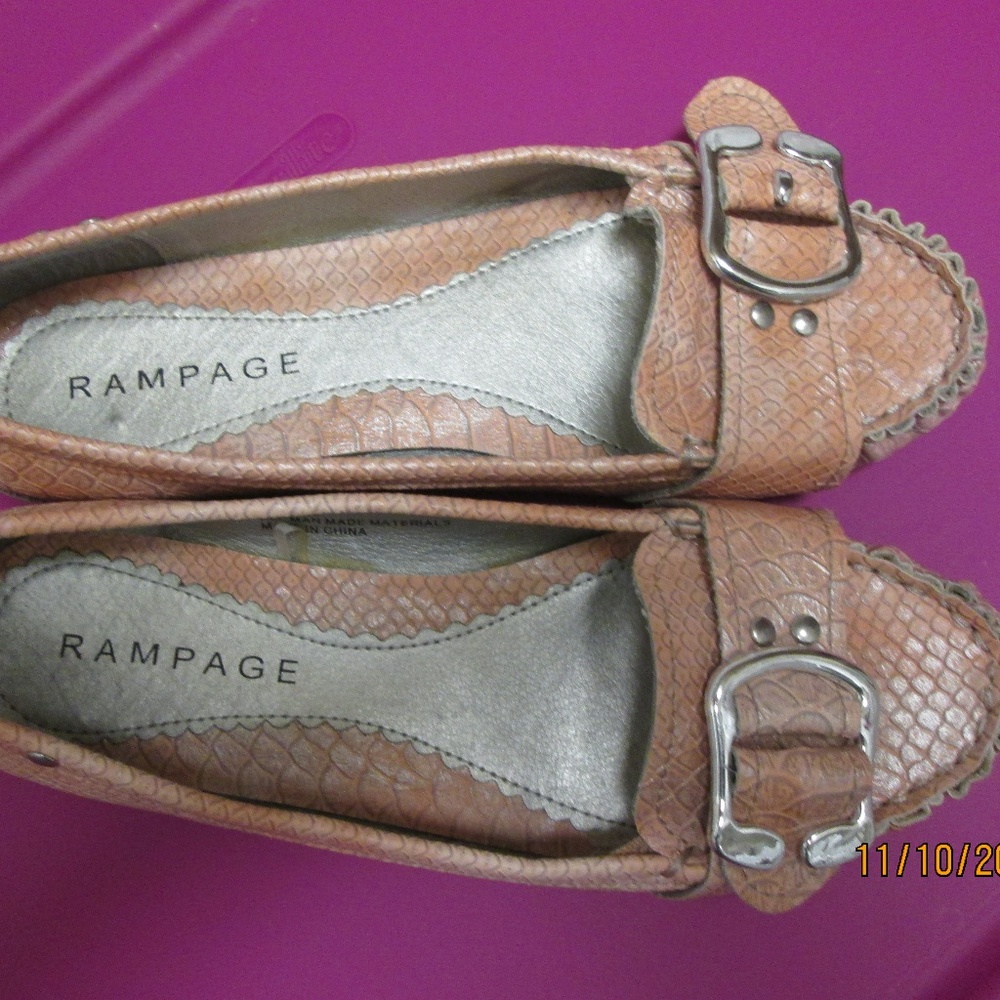 RAMPAGE SHOES, SIZE 8.5 M, PEACH BUCKLE FRONT,